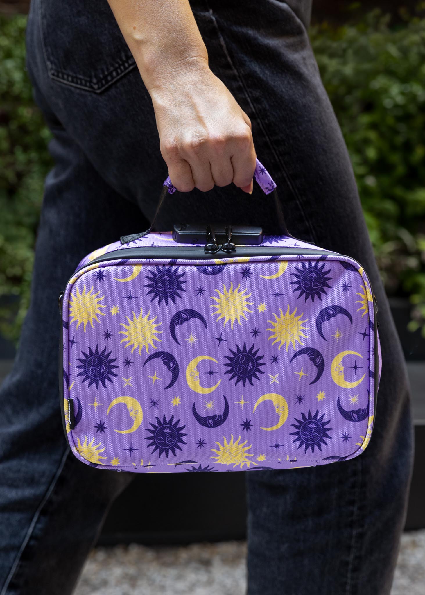 CHECK ODOR-PROOF CASE
