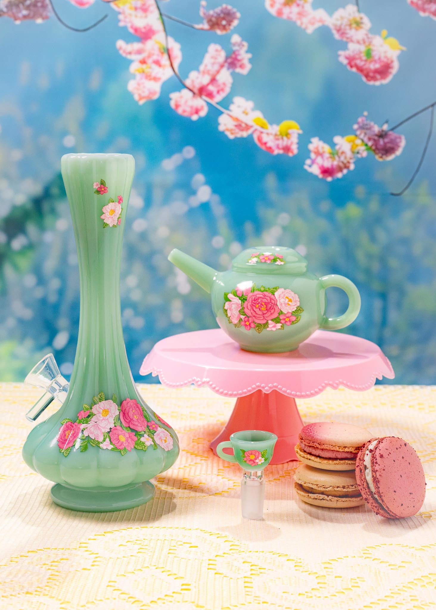JADE FLORAL TEAPOT PIPE