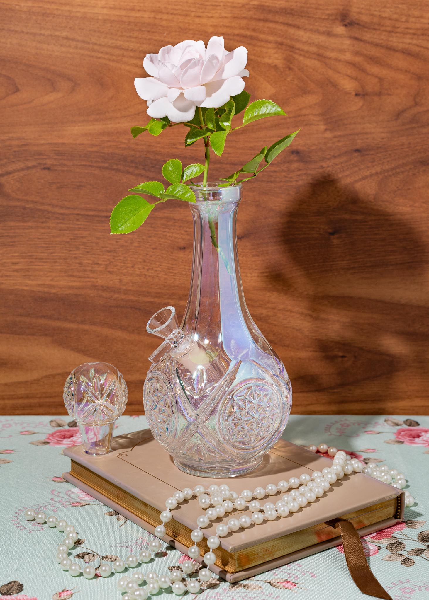 DECANTER BONG - CLEAR IRIDESCENT