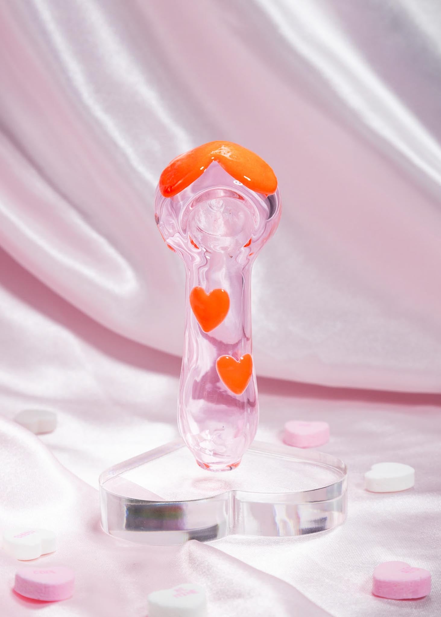 glow in the dark heart pipe