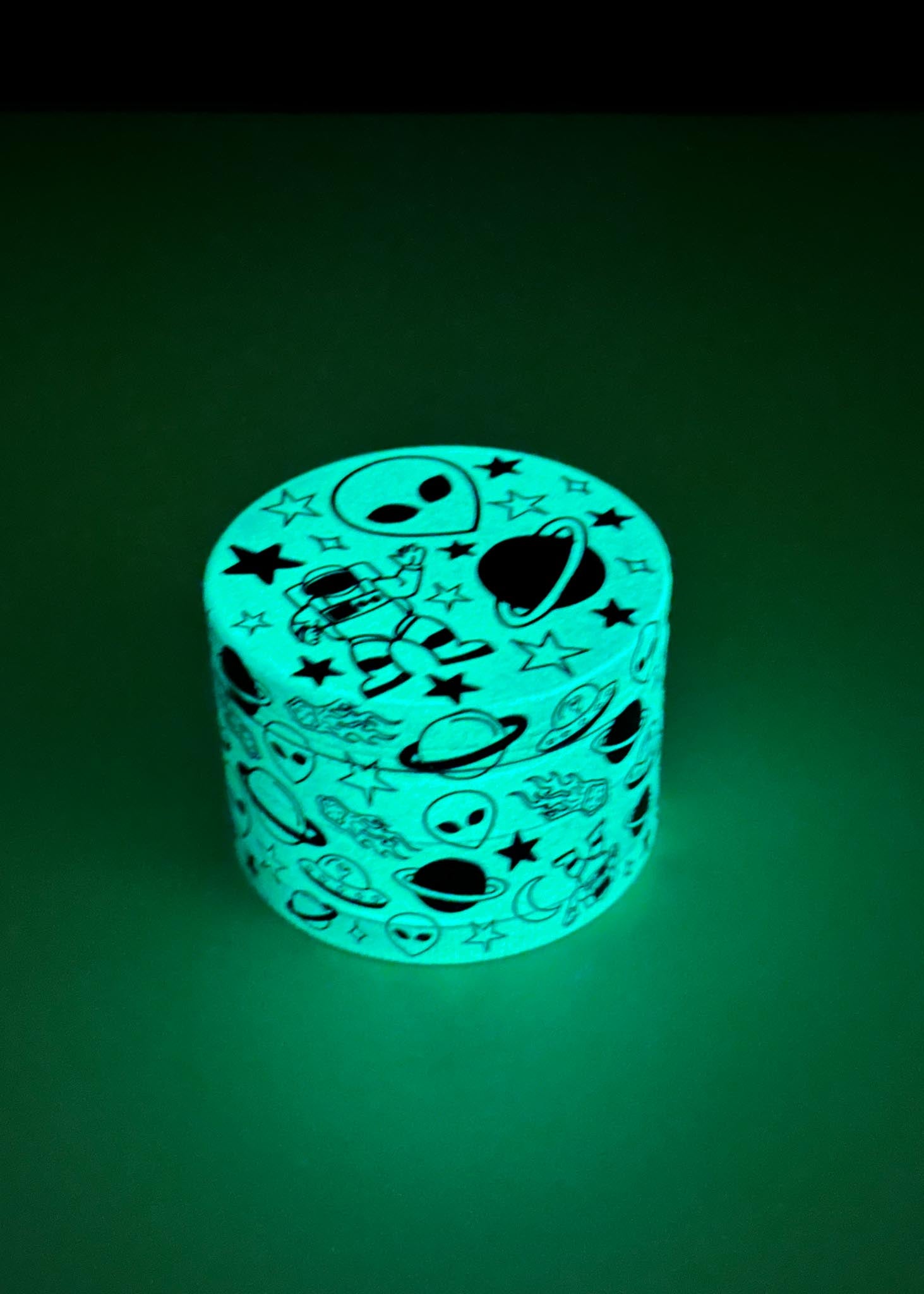 glow in the dark grinder