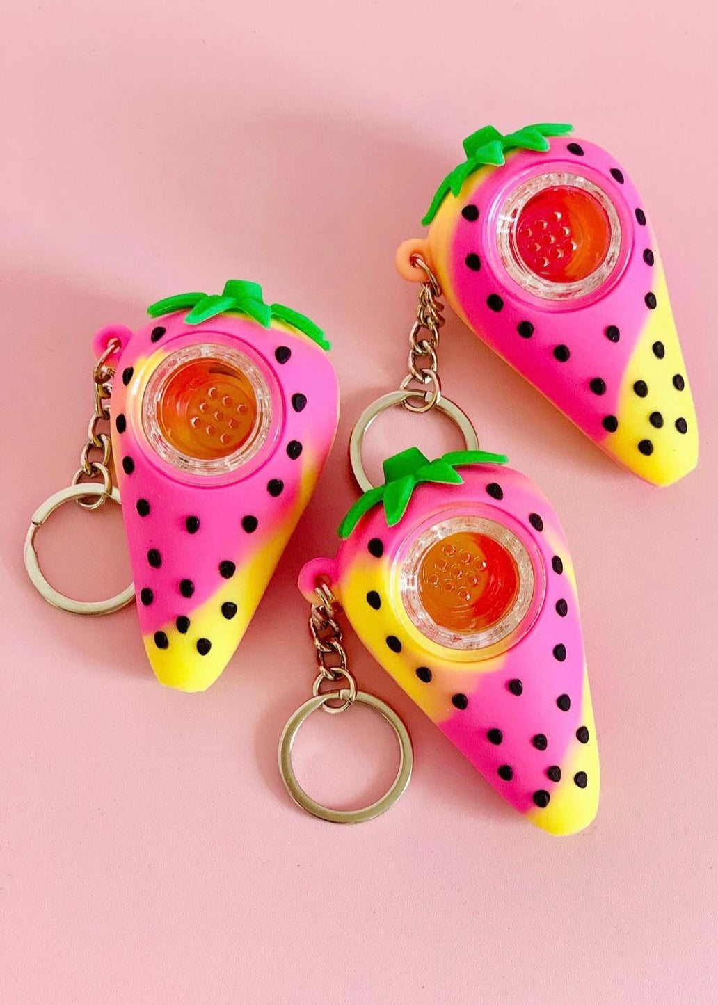 PINK STRAWBERRY UNBREAKABLE KEYCHAIN PIPE