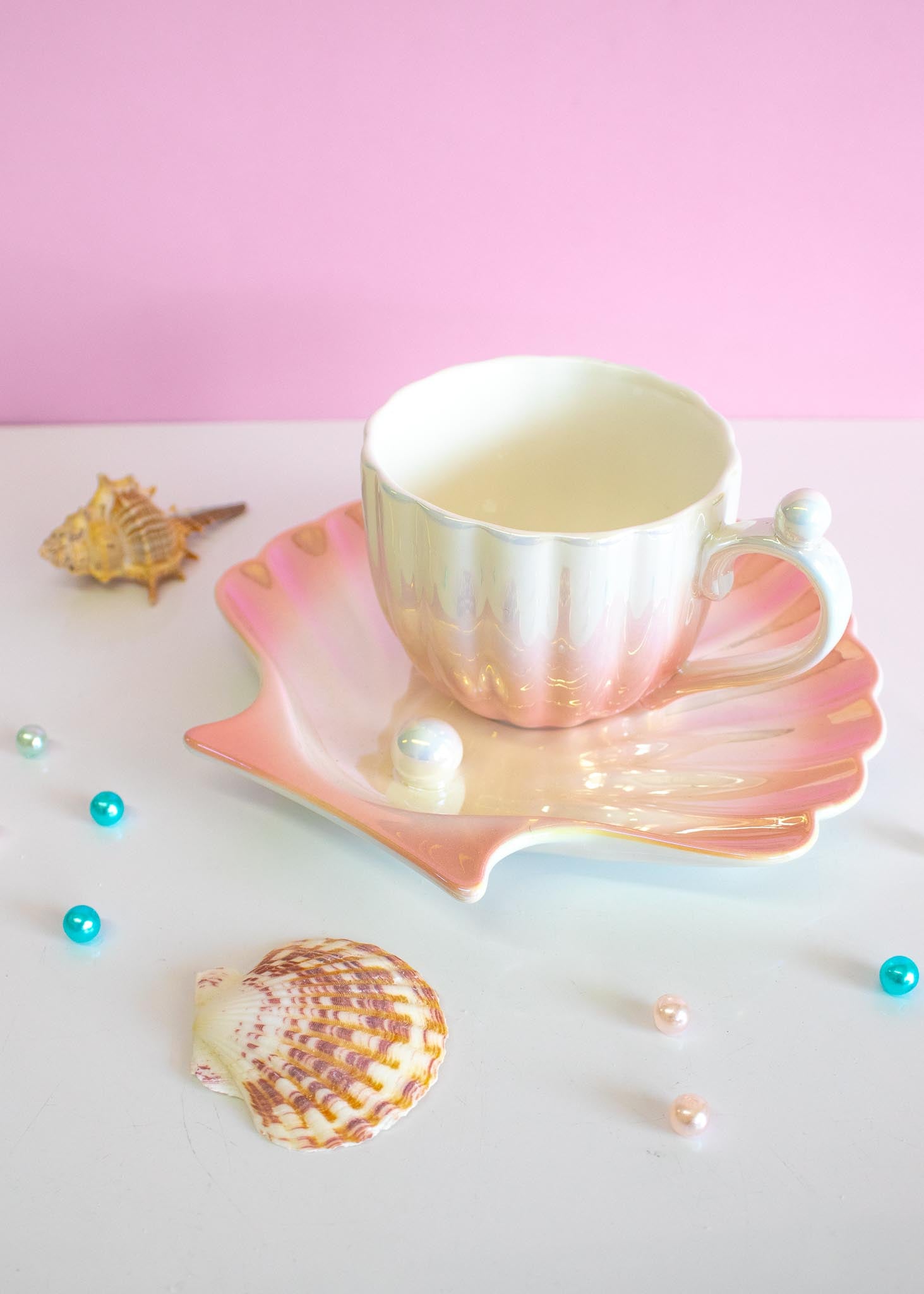 SEASHELL CUP & SAUCER SET