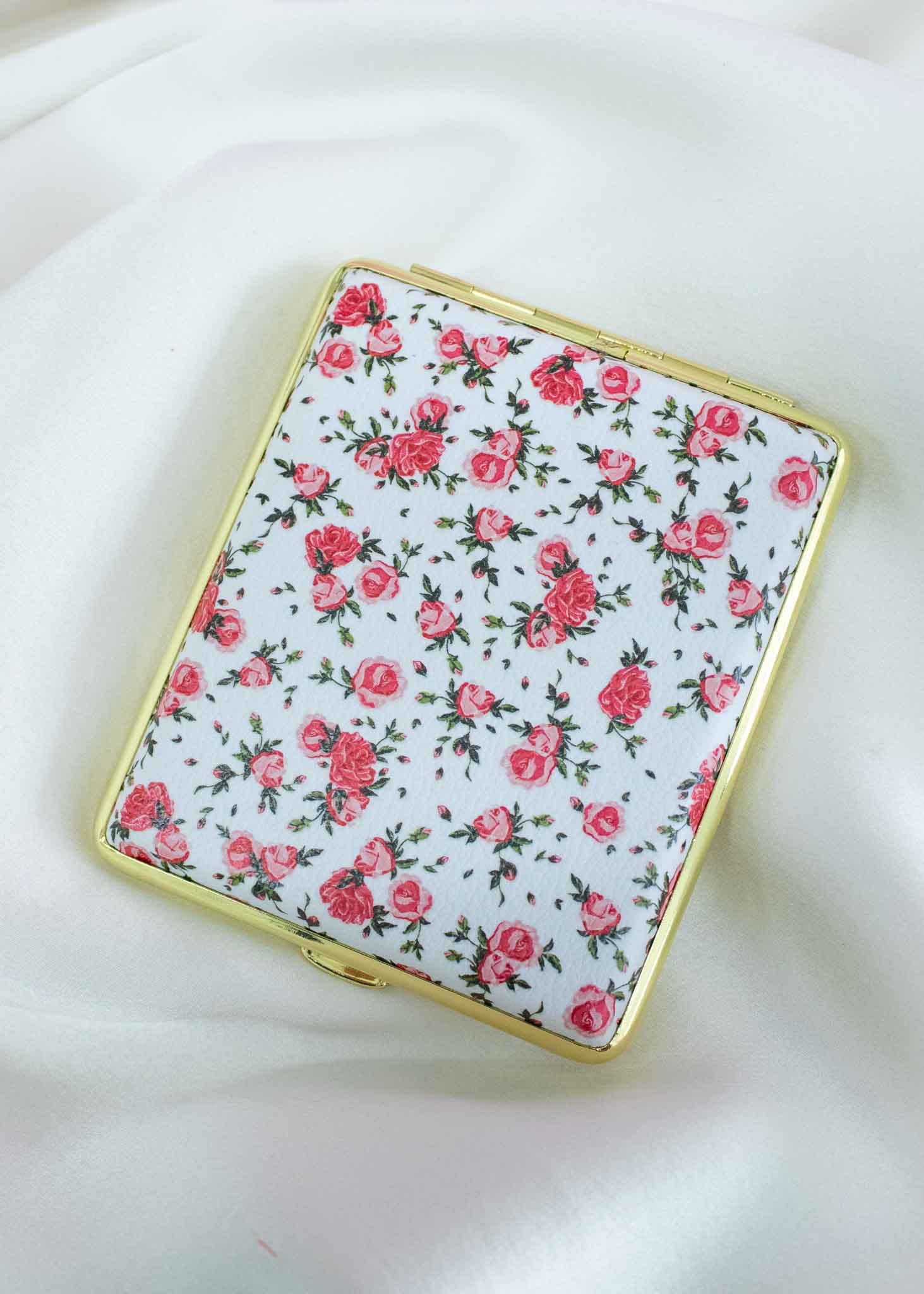 pretty cigarette case