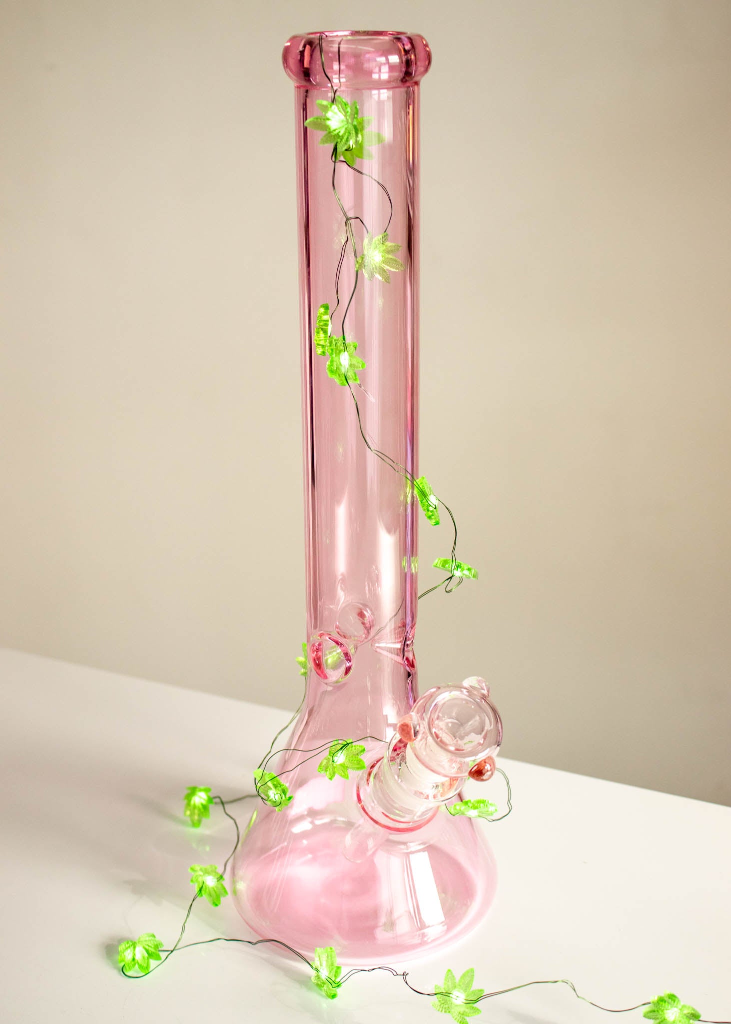 16" all pink bong