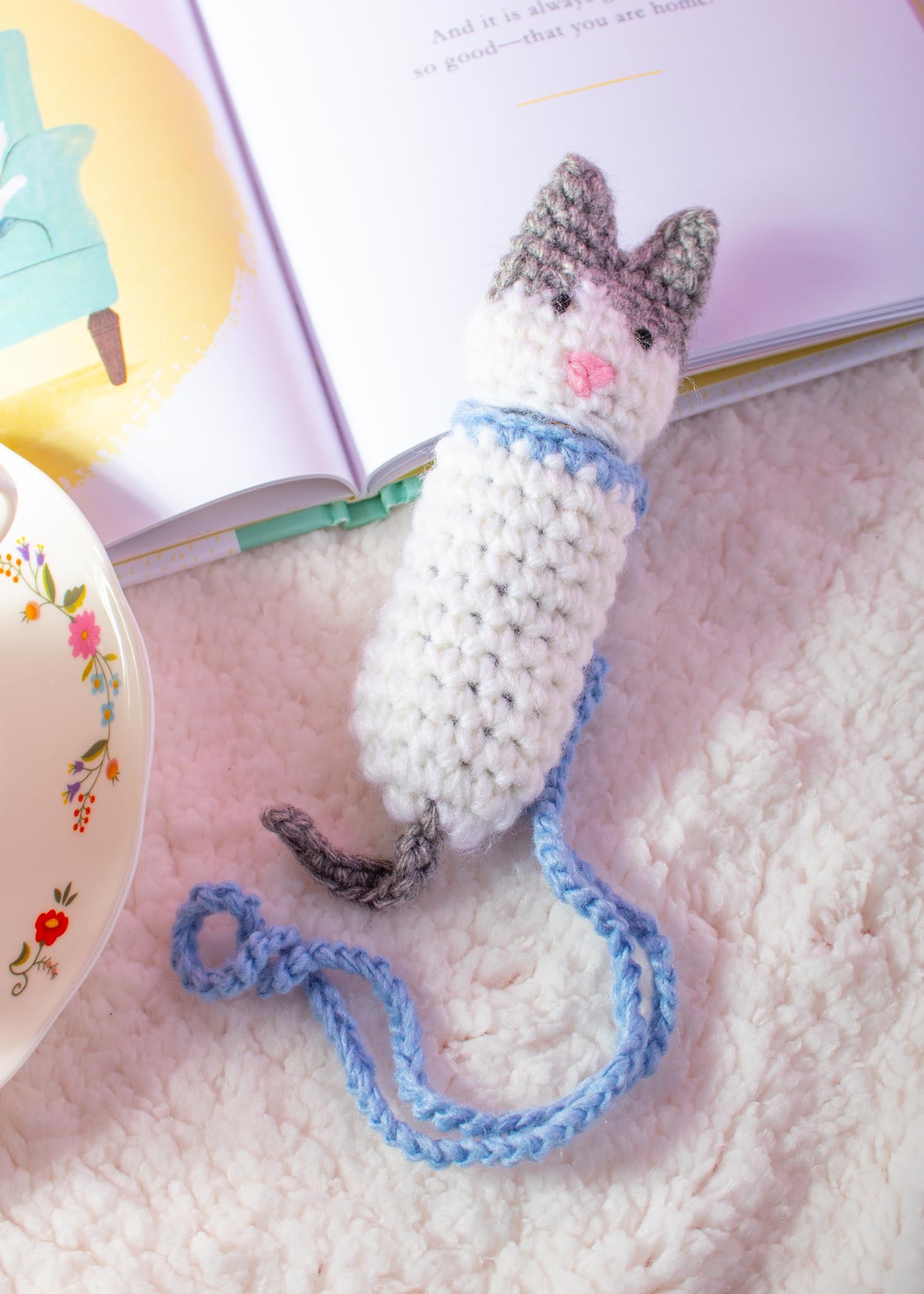 CAT CROCHET LIGHTER HOLDER