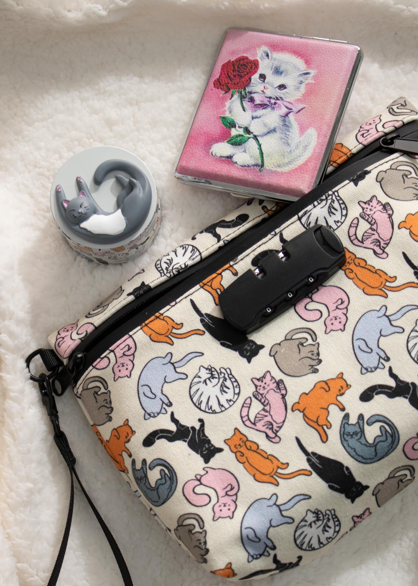 Accessorize cat fashion bag