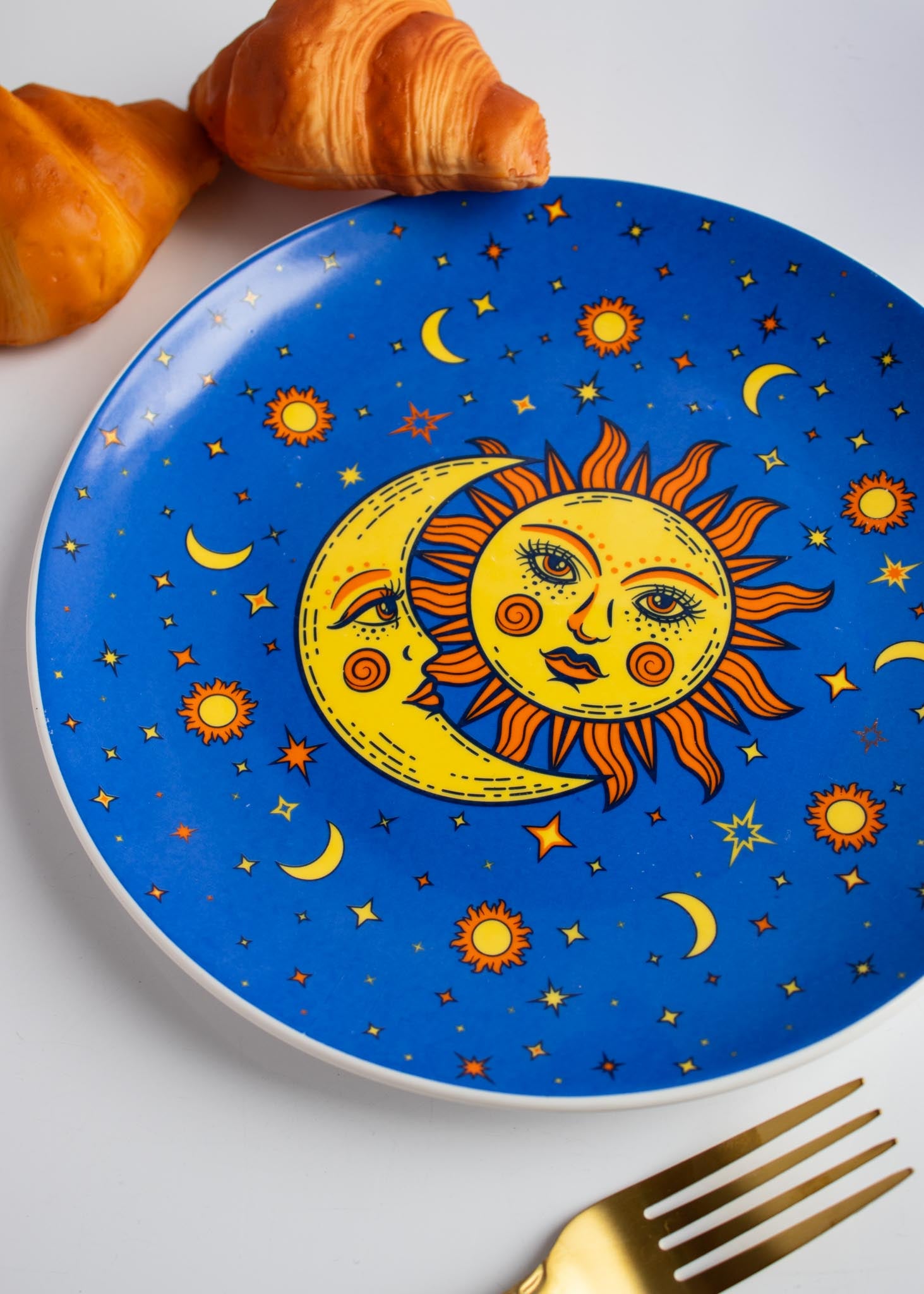 VINTAGE CELESTIAL DINNER PLATE