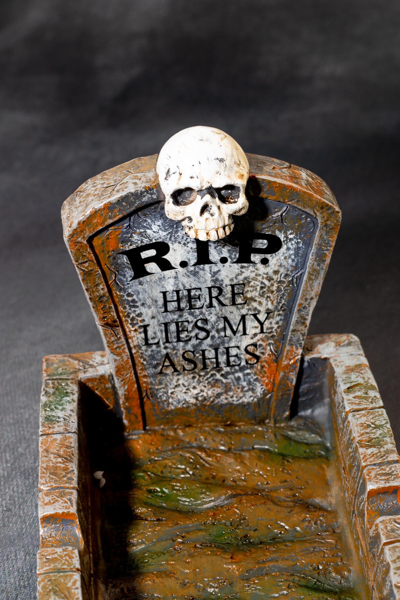 TOMBSTONE ASHTRAY