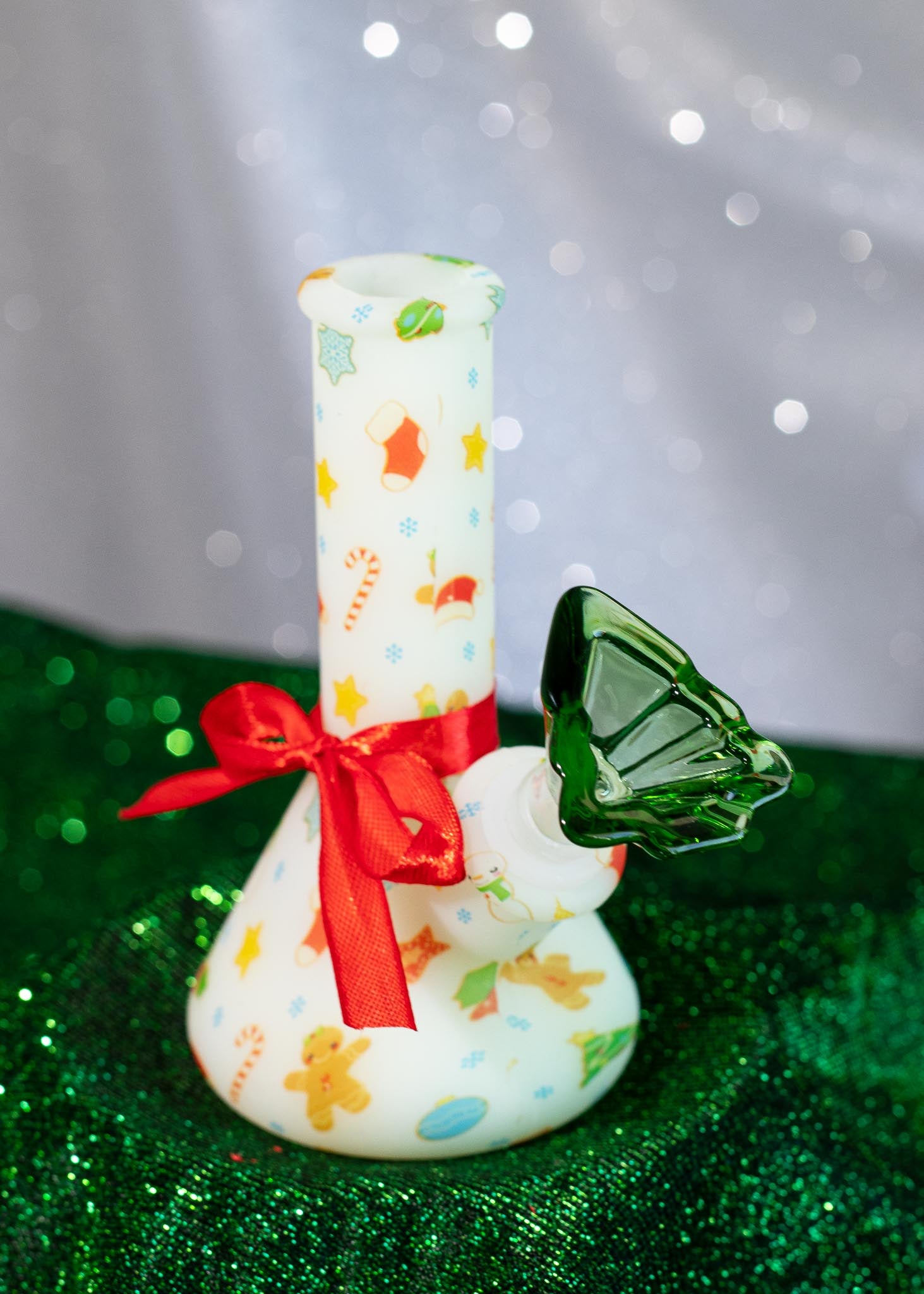 XMAS COOKIE UNBREAKABLE BONG (glow in the dark)