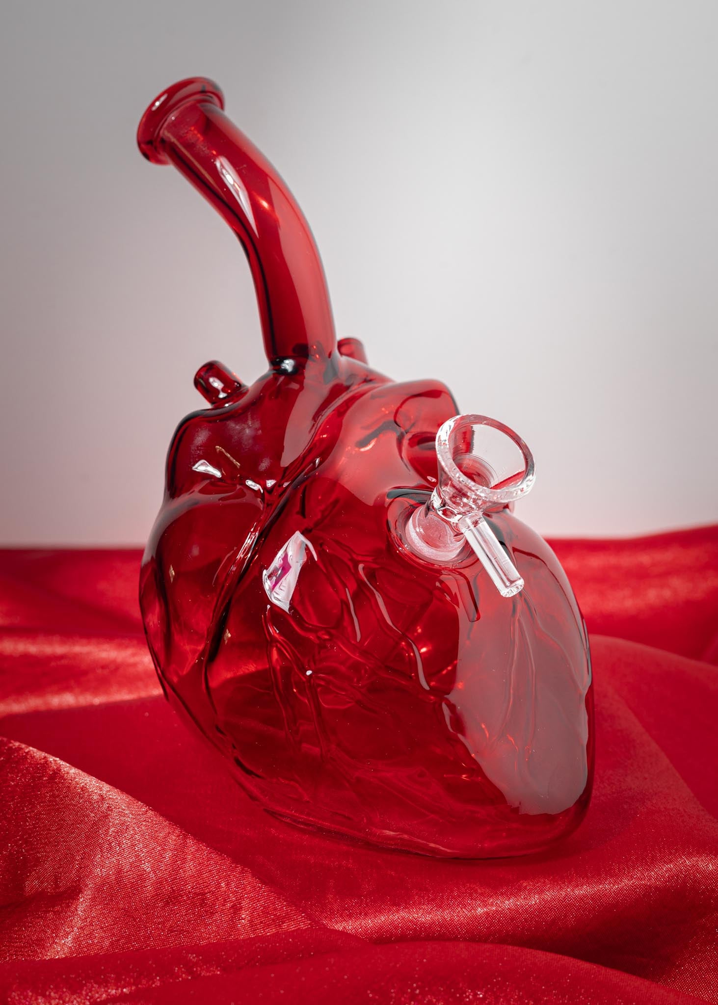 ANATOMICAL HEART BONG