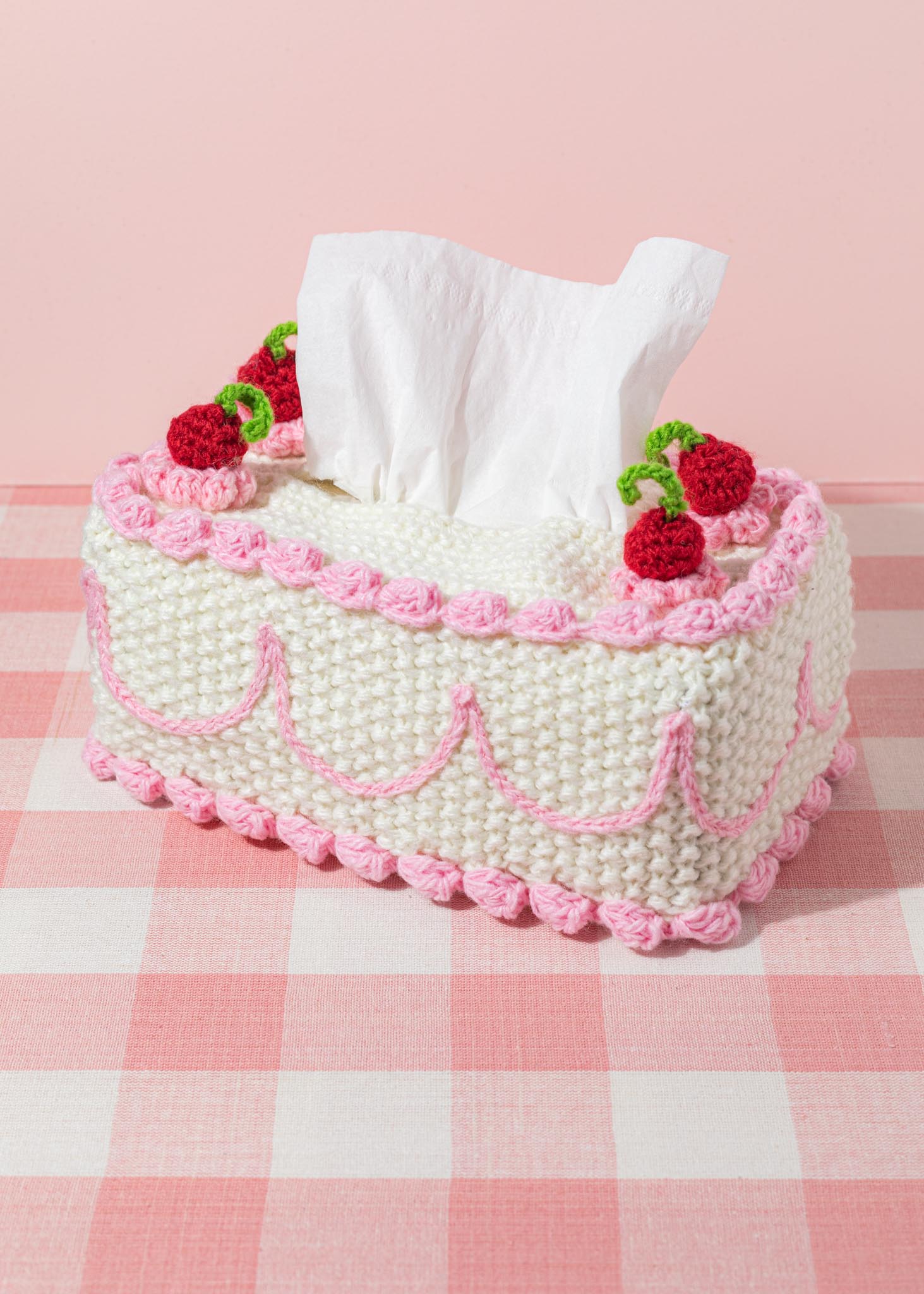 CROCHET CAKE TISSUE COVER