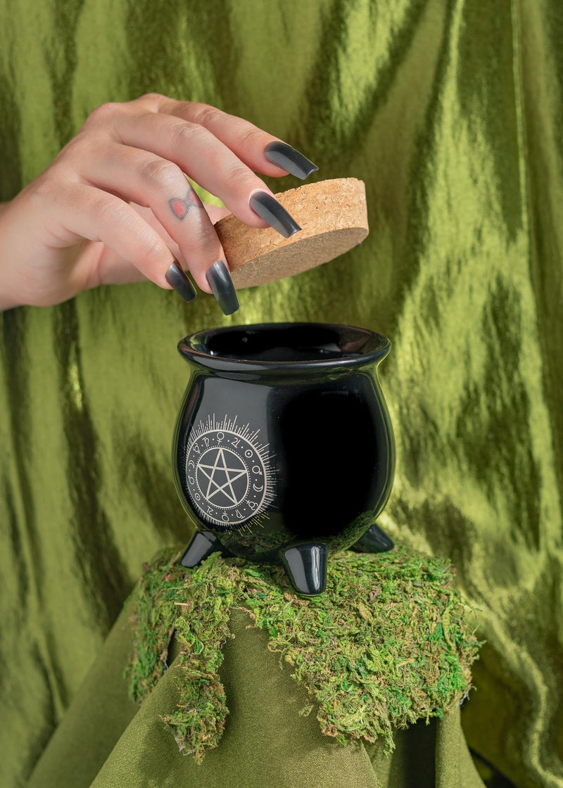 cauldron jar with lid