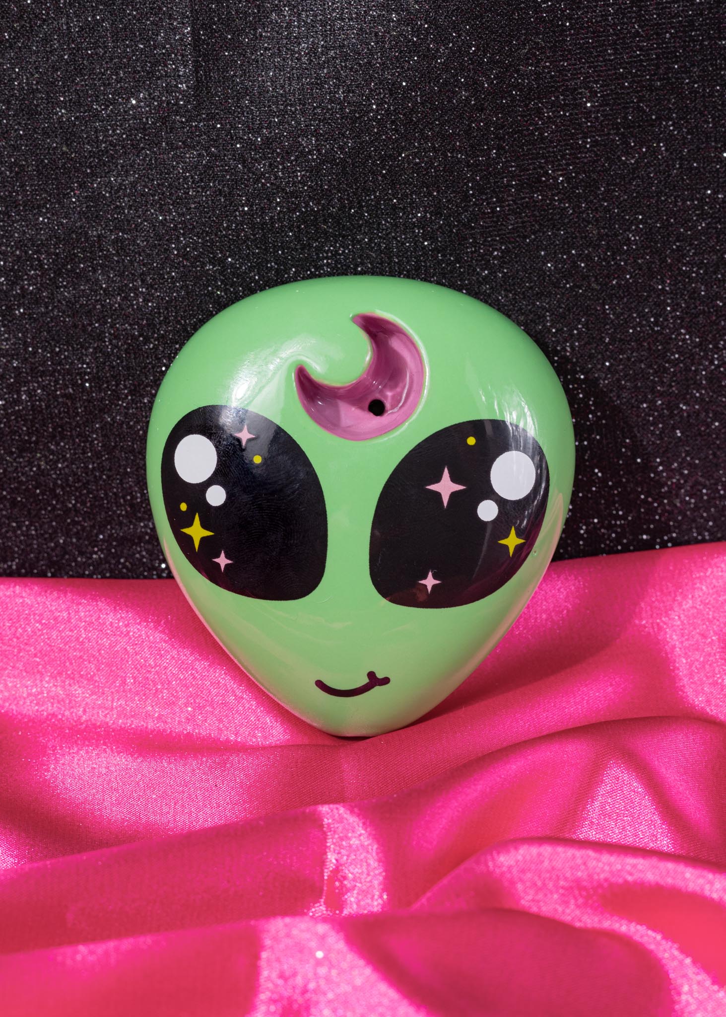 cute alien head pipe