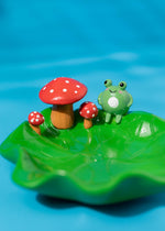 kawaii frog and mushroom ashtray