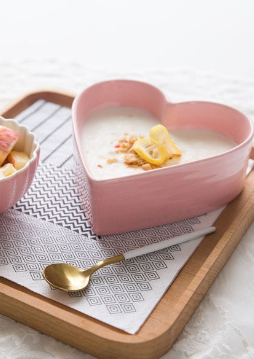 PINK HEART-SHAPED BOWL