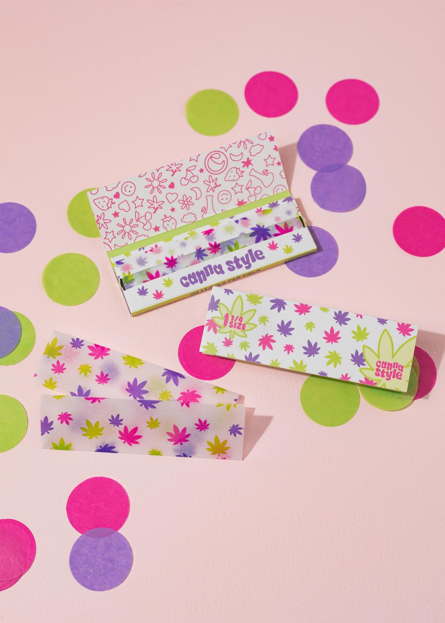 cute pot leaf rolling papers