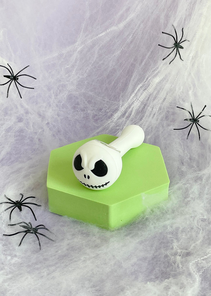 SKELETON PIPE