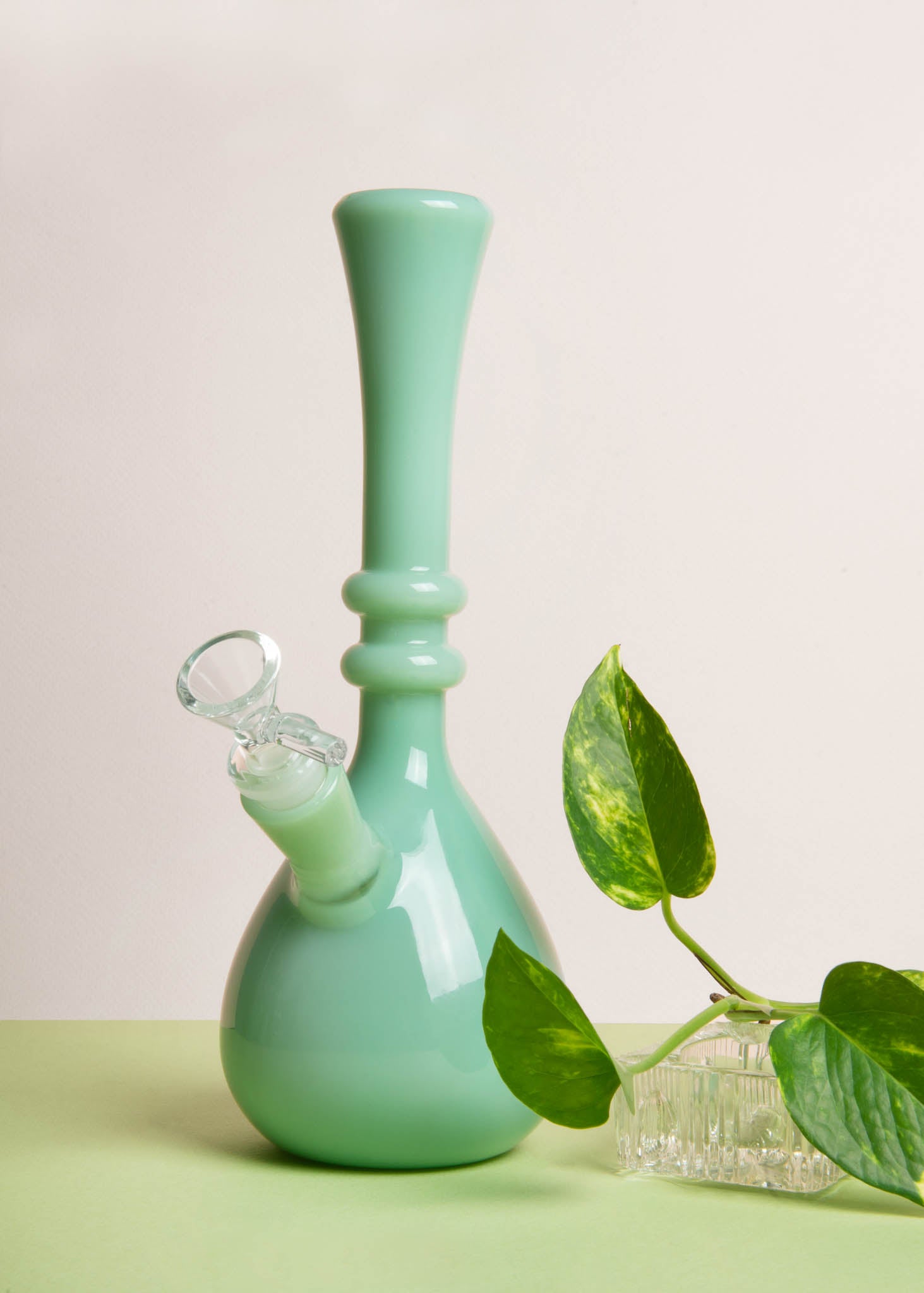 jade genie bottle bong